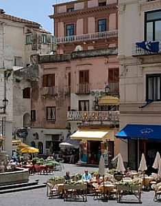 Amalfi Piazza Duomo