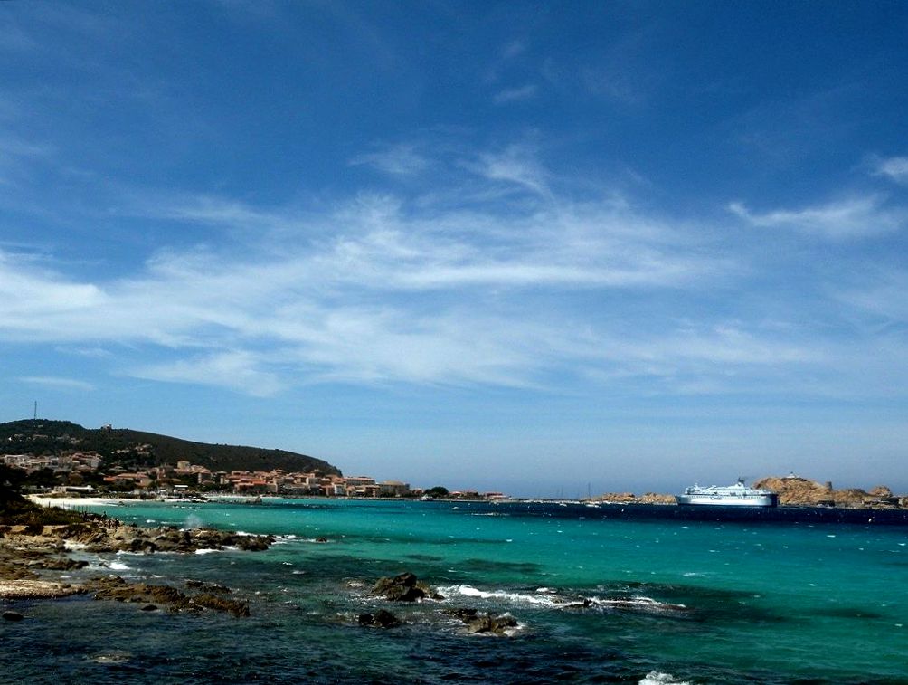 L 'Ile Rousse harbor - Corsica