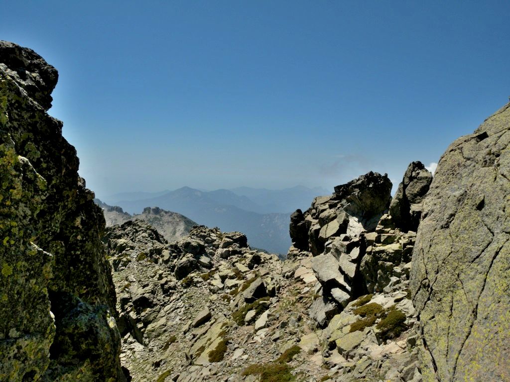 Shatered crest of the trail to Monte d'Oro - Corsica