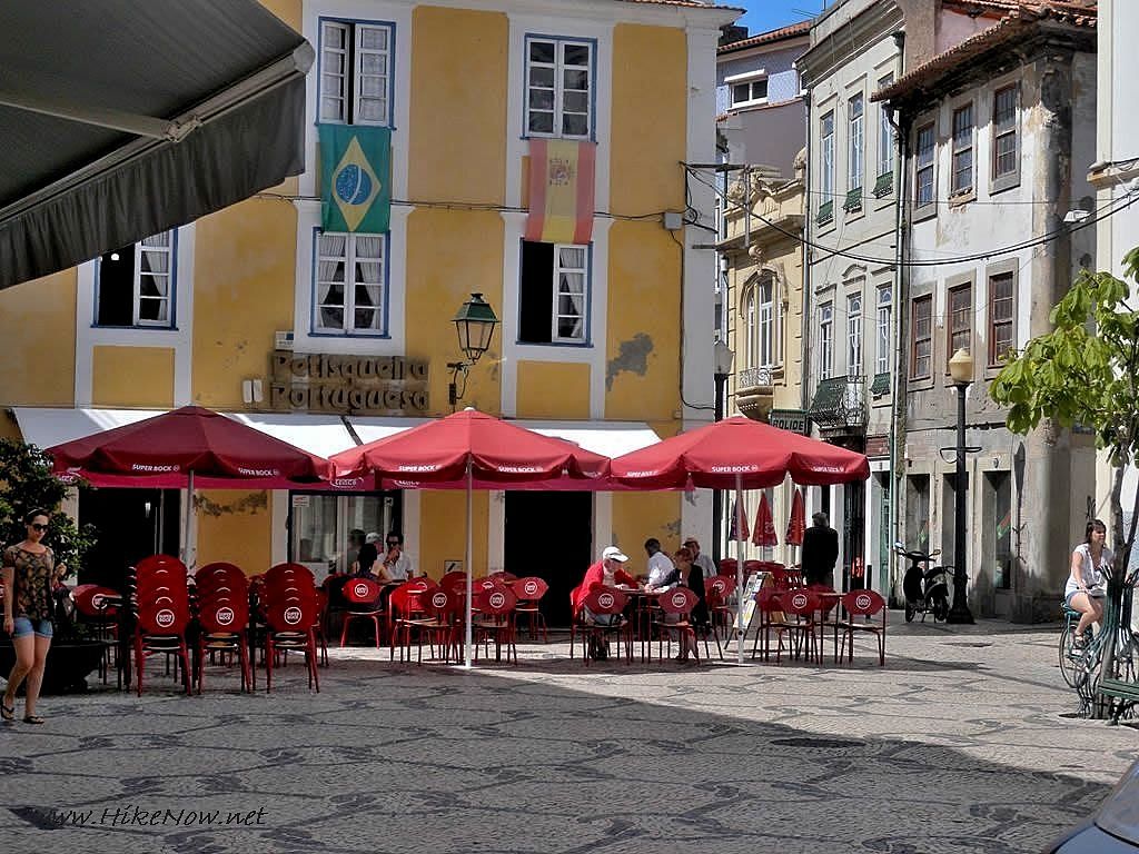 The city of Aveiro is great for walking because it has no hills, the places of interest are easily accessible and there are many cafes and restaurants where you can stay - Portugal
