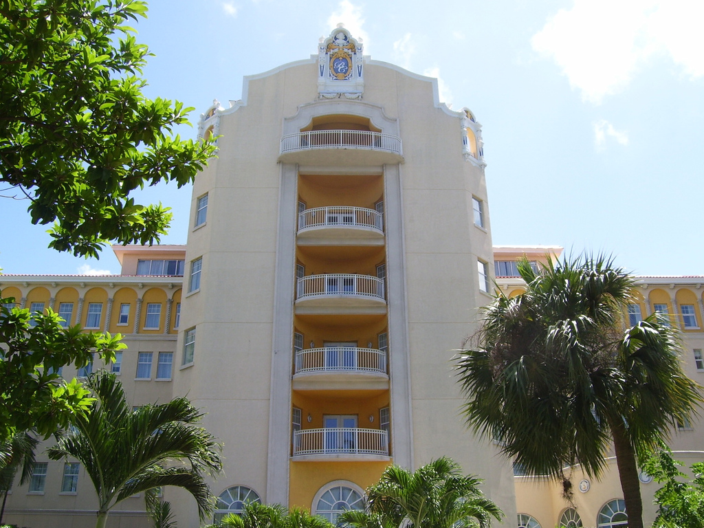 Investment Bahamas - new hotels