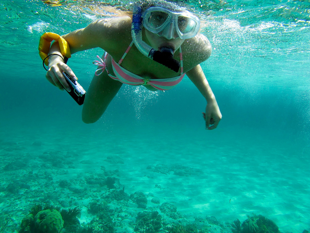 Fun and snorkeling on Bahamas vacation