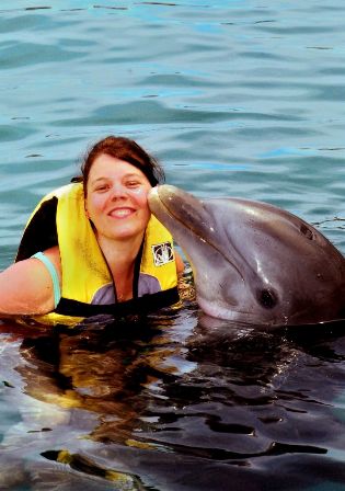 Bahamas adventure - play with dolphin 