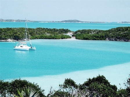 Vacation on Bahamas yacht charters