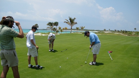 Take a fun on your Bahamas golf course
