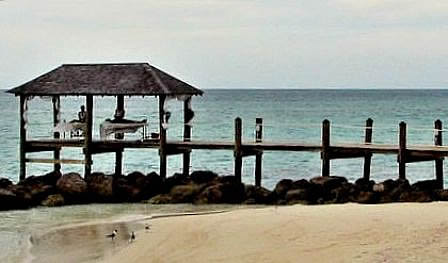 Massage in Bahamas on the beach