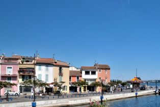 View from the Martigues bridge to the canal