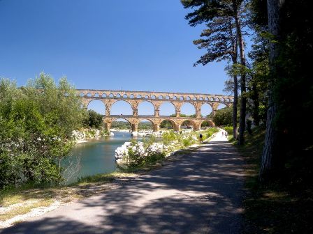 Pont du Gard aqueduct, river Gardon, France
