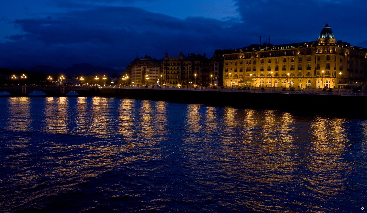 The Maria Cristina grand hotel in San Sebastian is one of Starwood Hotels Luxury Collection Hotels and most of its rooms have been updated over the last few years - Spain 
